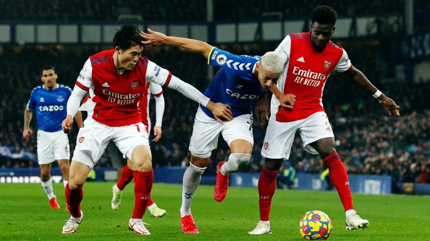 Thua ngược Everton, Arsenal xa dần top 4 Ngoại hạng Anh