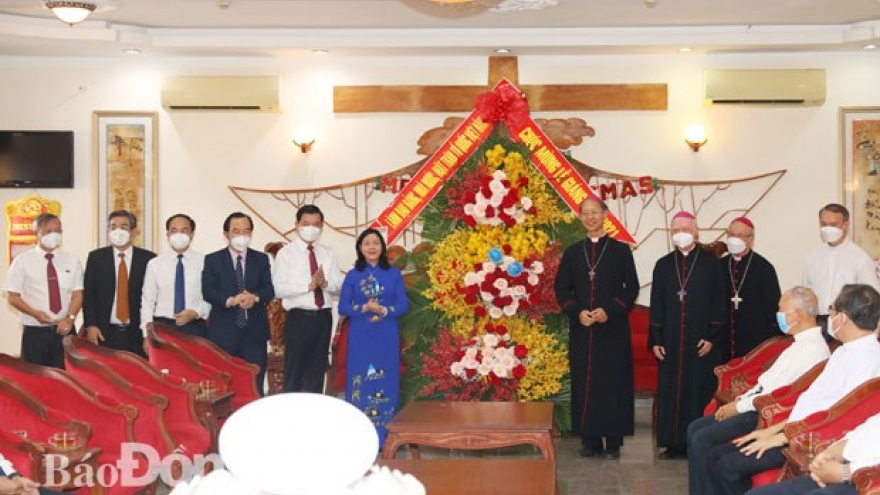 Party official extends Xmas greetings to Catholics of Xuan Loc Diocese