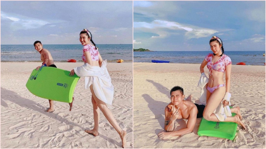 Chuyện showbiz: Thúy Ngân diện bikini, khoe dáng nóng bỏng bên Jun Phạm trên bãi biển