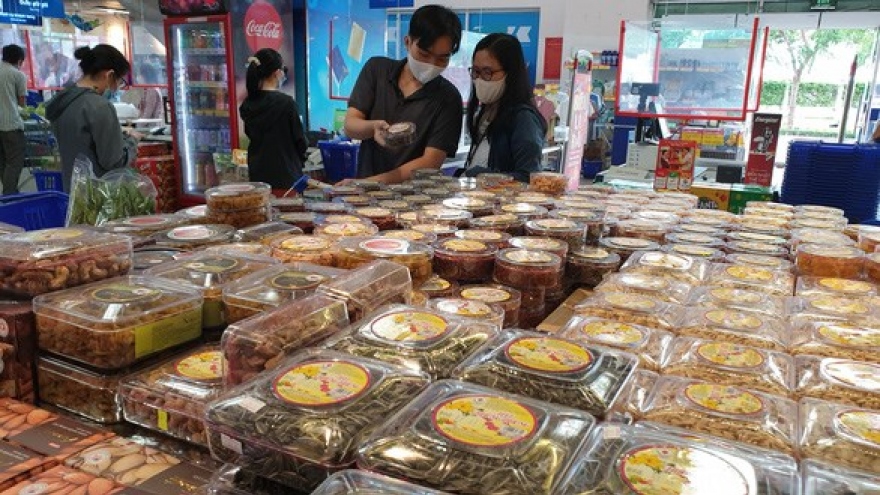 Demand for traditional New Year goods starts to rise