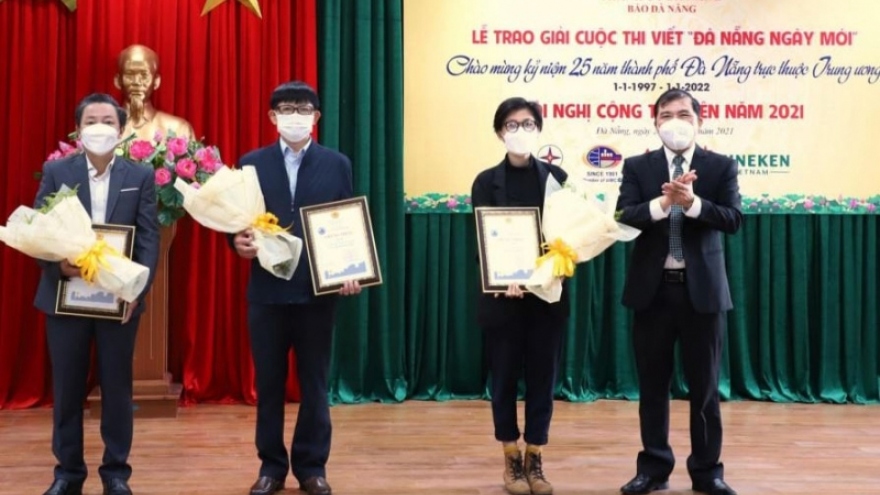 Trao giải cuộc thi Đà Nẵng ngày mới