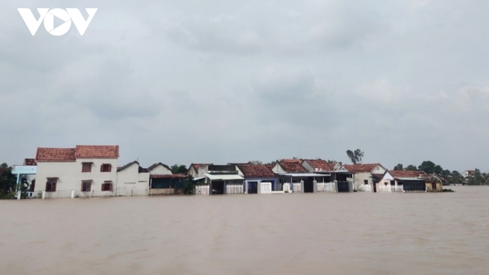 Flood death toll rises to 9 in central Vietnam 