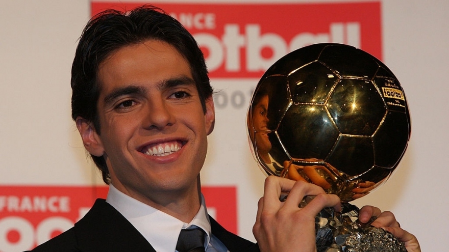 Ngày này năm xưa: Kaka giành Quả bóng Vàng cuối cùng trước kỷ nguyên Ronaldo - Messi