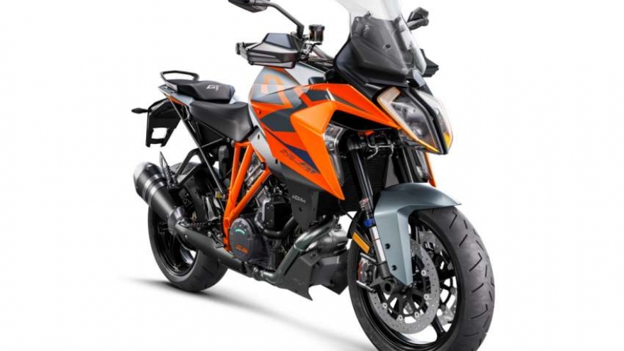 Chi tiết KTM Super Duke GT 1290 2022 với những nâng cấp mới