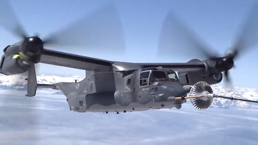 Cận cảnh máy bay đa nhiệm Mỹ CV-22 Osprey được tiếp nhiên liệu ở trên không