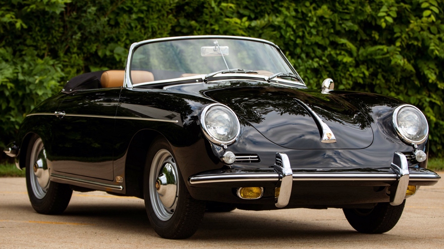 Porsche 356B Roadster 1962 được bán đấu giá