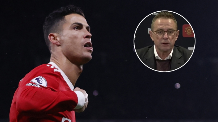 Ronaldo tranh thủ nịnh HLV Ralf Rangnick