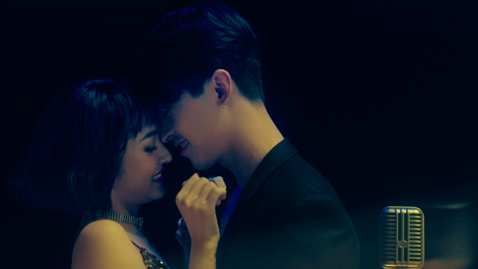 "Thiếu nghị lực" như Bảo Anh: 2 năm trước "Lười yêu", 2 năm sau "Yêu không cần ép"