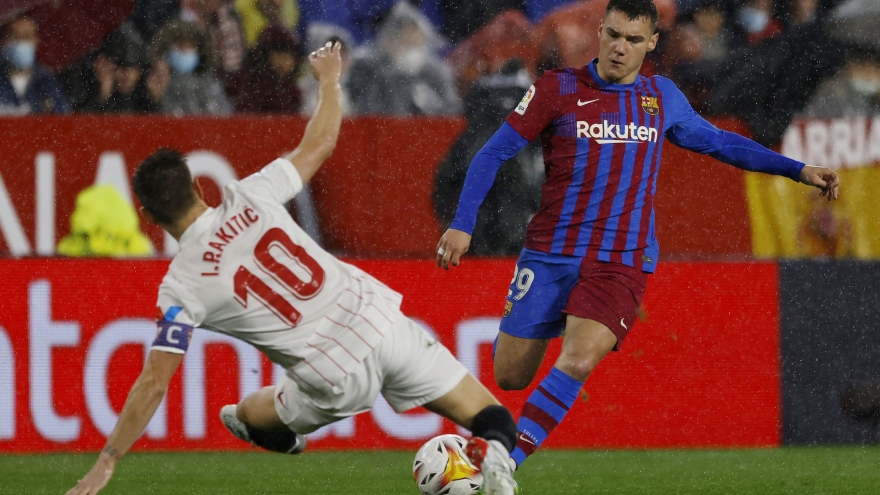 Thi đấu hơn người, Barca vẫn bị Sevilla cầm chân