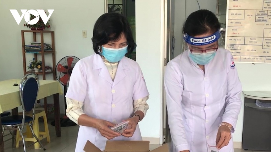 Thí điểm điều trị COVID-19 bằng thuốc đông y có kiểm soát cho F0