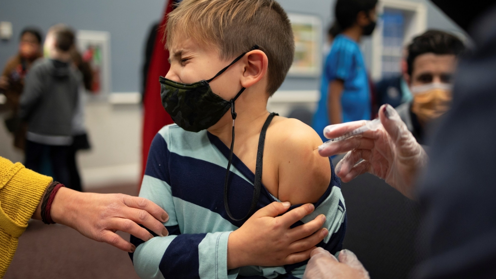 CDC Mỹ: 4 điều hiểu sai về việc tiêm vaccine Covid-19 cho trẻ em