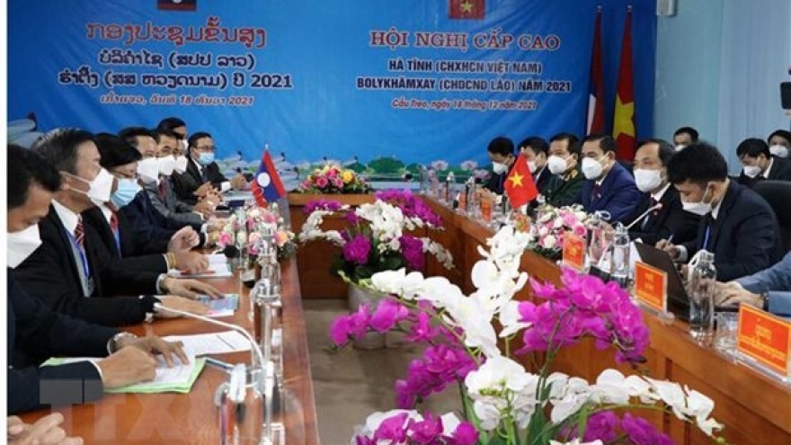 Vietnamese, Lao localities talk COVID-19 fight, economic development