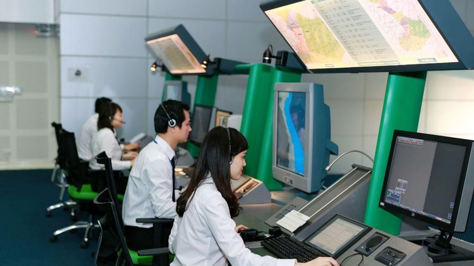 Vietnam, US work to improve aviation weather forecasting capacity