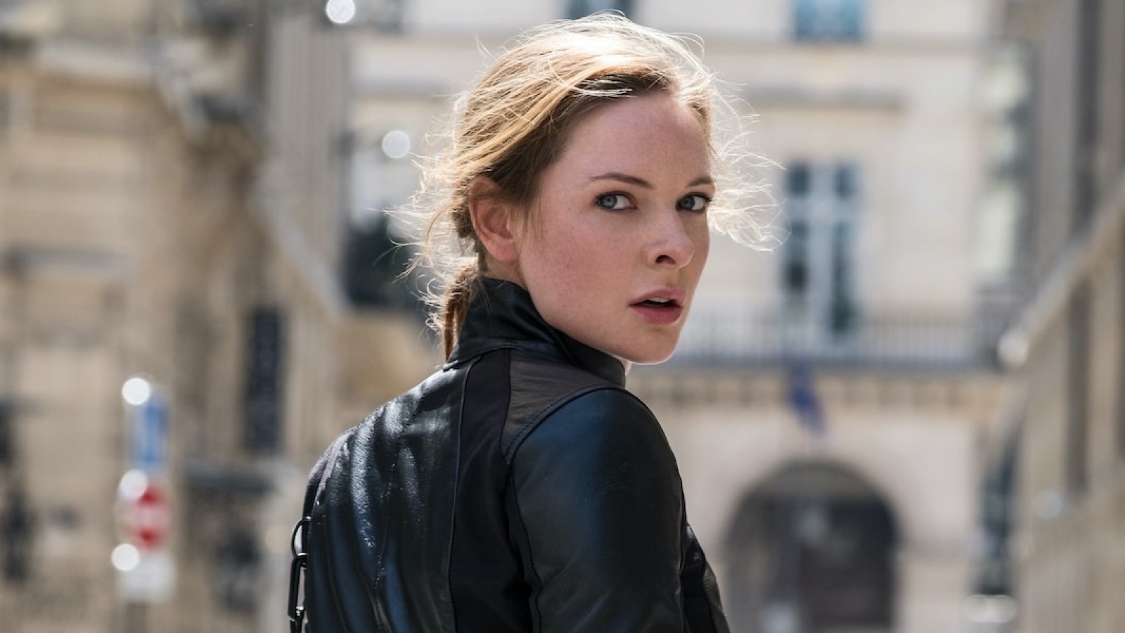 Minh tinh Rebecca Ferguson - Đóa hồng gai Thụy Điển ở Hollywood