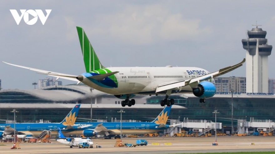 Eight international air routes now in operation 