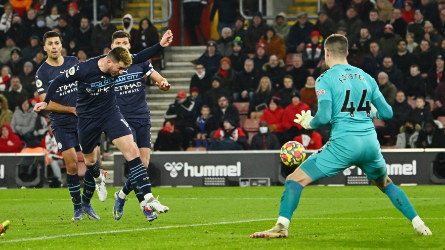 Kết quả Ngoại hạng Anh 23/1: Man City thoát thua trước Southampton