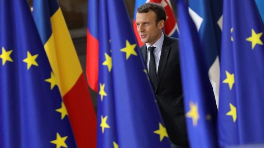 Nước Pháp năm 2022: Phục hồi và tự chủ