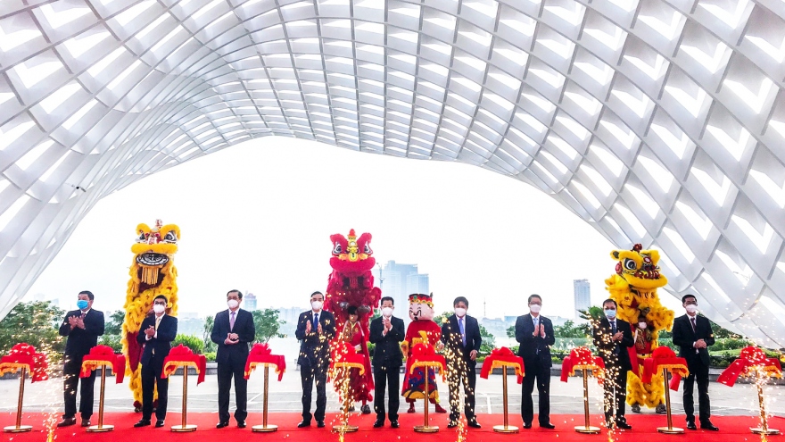 Đà Nẵng khánh thành Vườn tượng APEC, điểm nhấn kiến trúc bên dòng sông Hàn