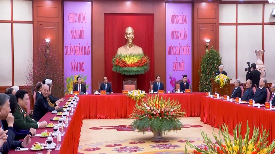 Tổng Bí thư chúc tết lão thành cách mạng, lãnh đạo Đảng, Nhà nước