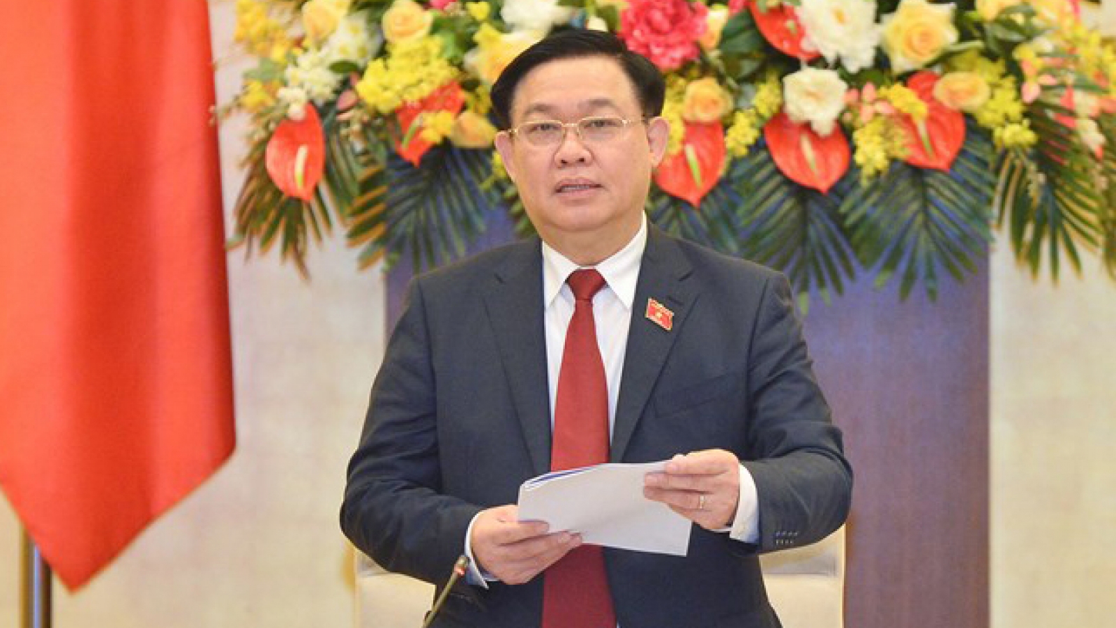 Chủ tịch Quốc hội: "Đoán được mới quyết, cấp bách nhưng không nóng vội”