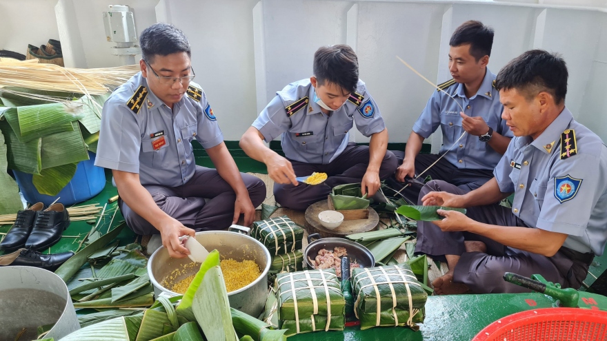 Đón Tết giữa biển khơi