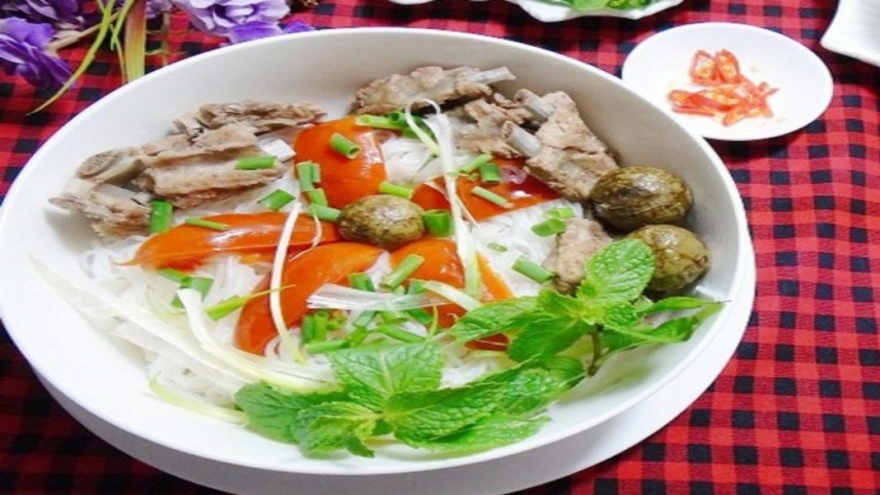 The fruit and pork ribs make Hanoi memorable