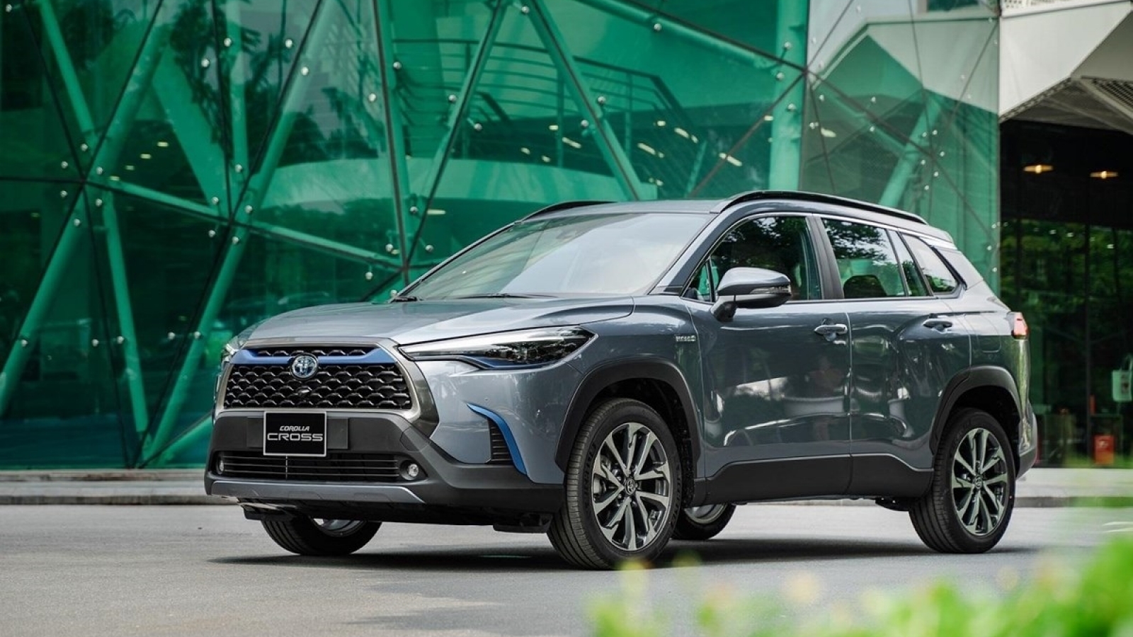 Top 10 mẫu xe bán chạy nhất tháng 12/2021: Toyota Corolla Cross gây "sốc" khi bán 4.466 xe