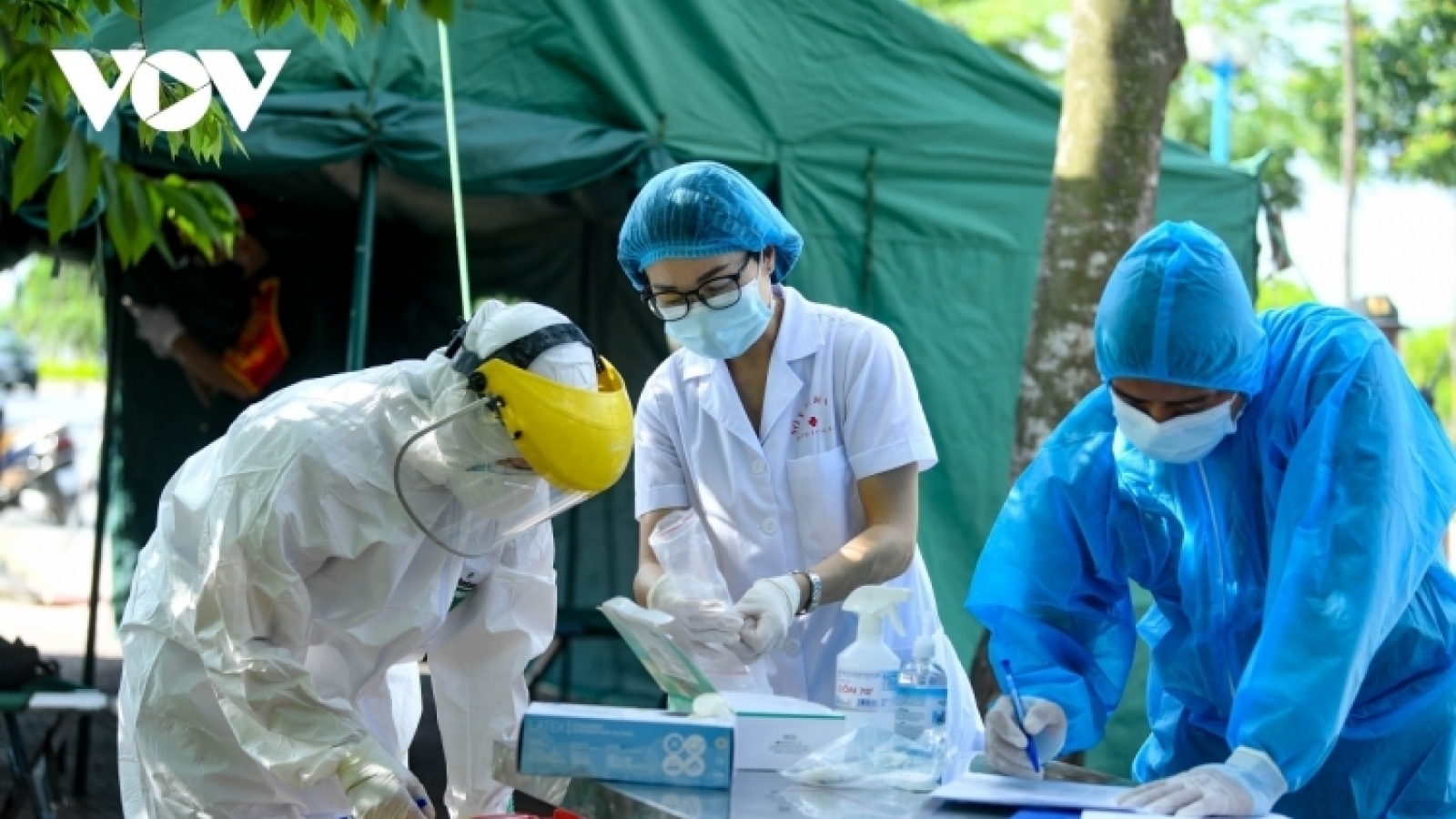 COVID-19: Daily infections and deaths all rise in Vietnam over 24 hours