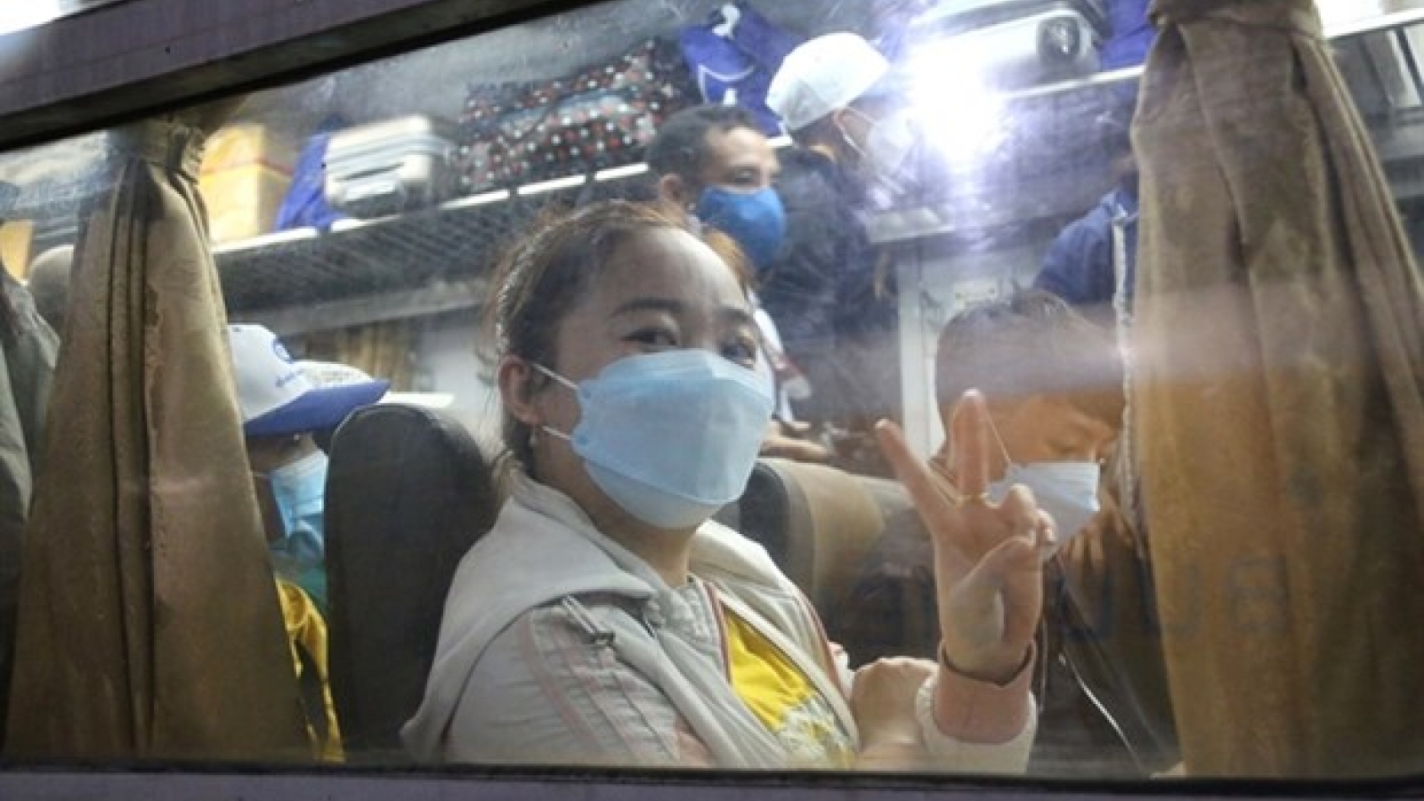 Free rides for workers and students going home for Tet