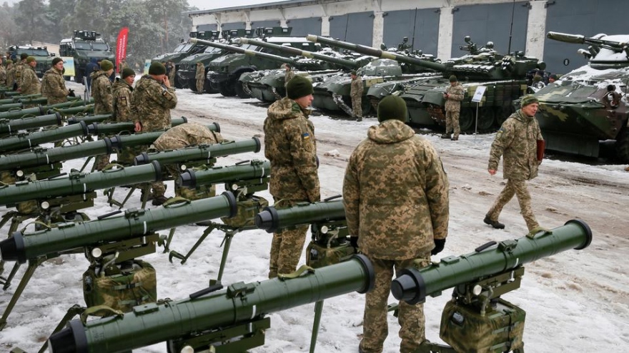 Mỹ đồng ý cho ba thành viên NATO ở Baltic chuyển vũ khí tới Ukraine