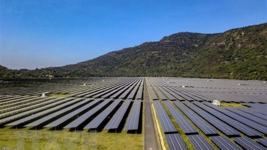 Vietnam looks to master technology in renewable energy