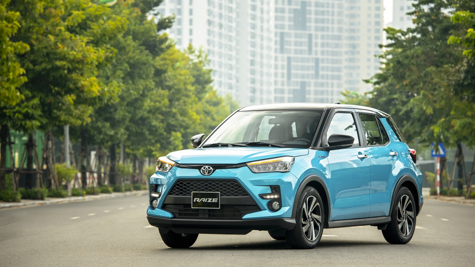 Truyền thông nói gì về sự "lột xác" của nhà sản xuất xe kỳ cựu trong năm 2021