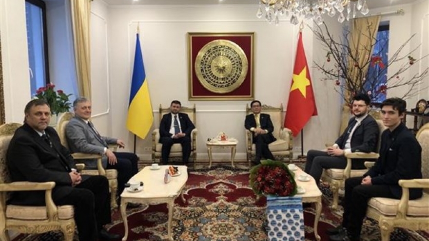 Vietnam strengthens ties with Ukrainian friends