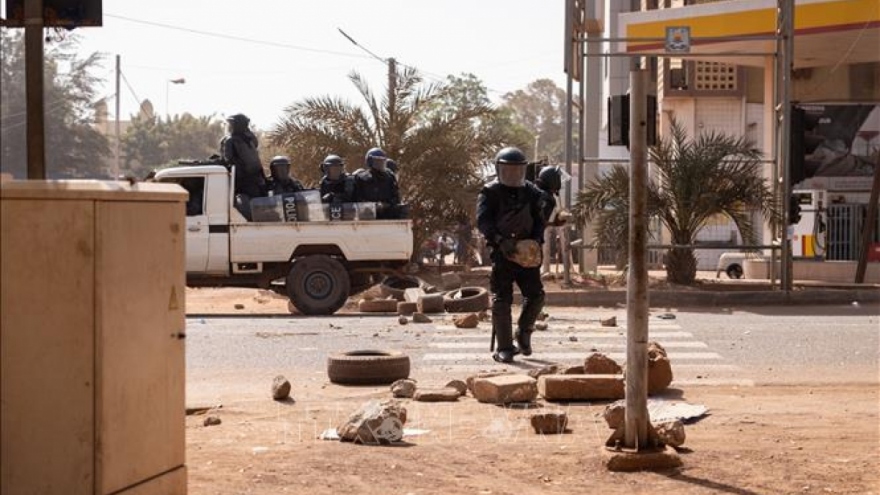Vụ binh sĩ nổi loạn tại Burkina Faso: Lệnh giới nghiêm được ban bố, trường học đóng cửa