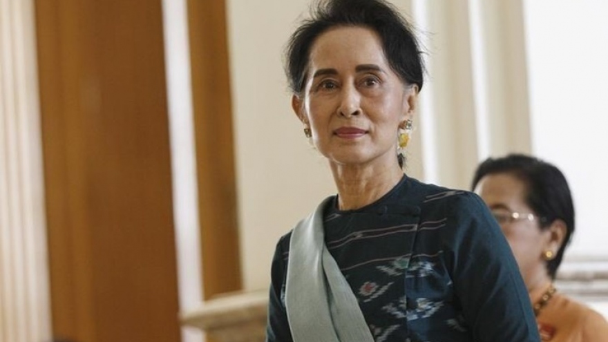 Bà San Suu Kyi đối mặt với 5 tội danh mới