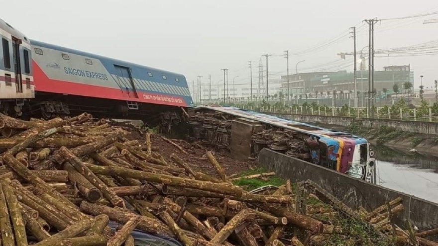Passenger train derails, two cars off tracks 
