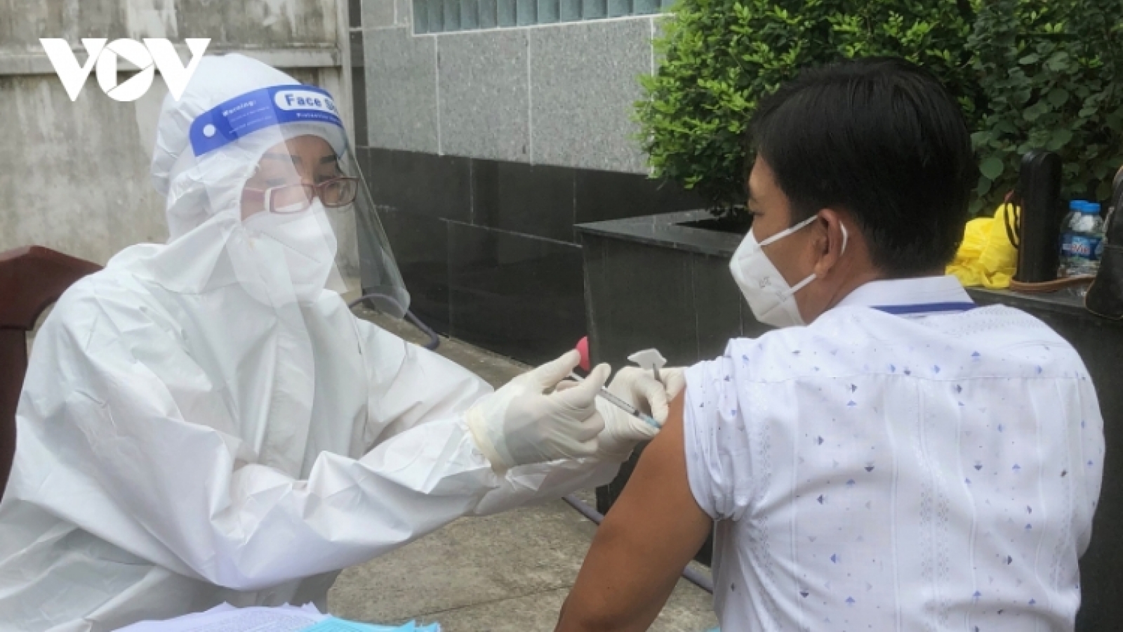 COVID-19: 15,707 new cases, 153 deaths recorded in Vietnam over 24 hours