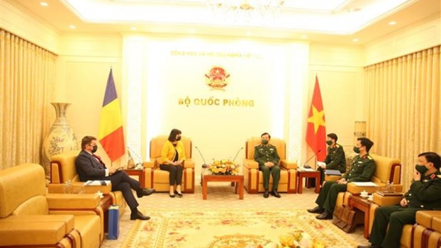 Deputy Defence Minister receives Romanian Ambassador