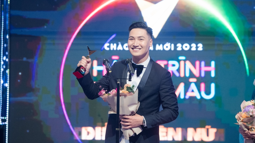 Mạnh Trường, Hồng Diễm giành giải diễn viên ấn tượng tại VTV Awards 2021