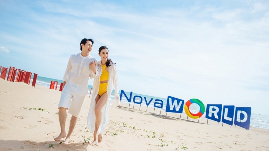 Theo chân Đông Nhi – Ông Cao Thắng khám phá NovaWorld Phan Thiet