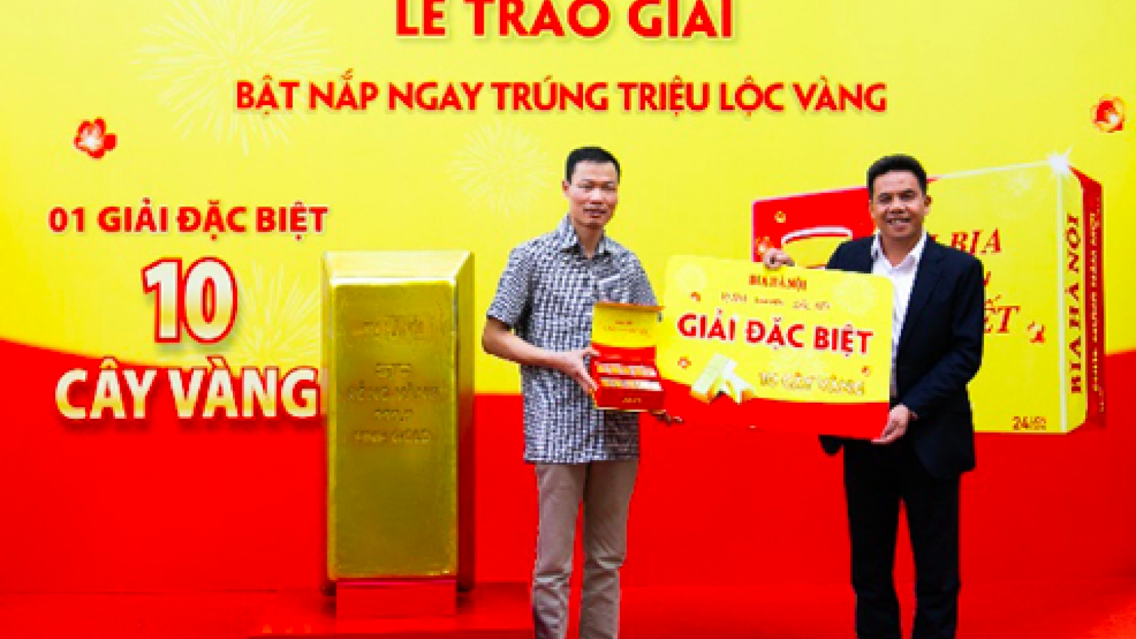 Trúng thưởng 10 cây vàng nhờ thưởng thức Bia Hà Nội