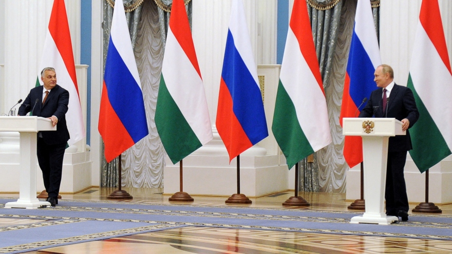Nga sẵn sàng cung cấp thêm 1 tỷ mét khối khí đốt mỗi năm cho Hungary