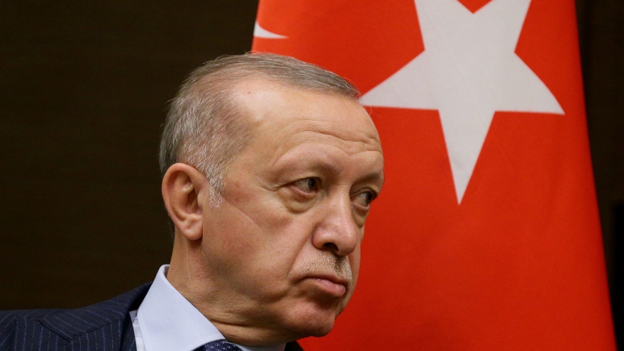 Tổng thống Thổ Nhĩ Kỳ và phu nhân nhiễm biến thể Omicron