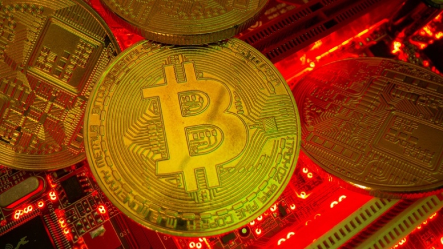 Bitcoin văng khỏi mốc 40.000 USD, giới đầu tư Việt "ốm đòn"