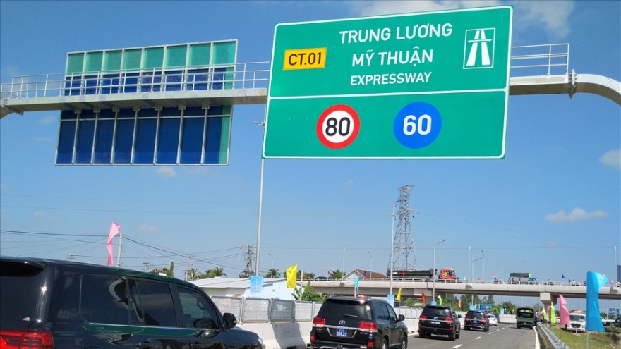 Cao tốc Trung Lương - Mỹ Thuận mức phí bao nhiêu, có mấy trạm thu phí?