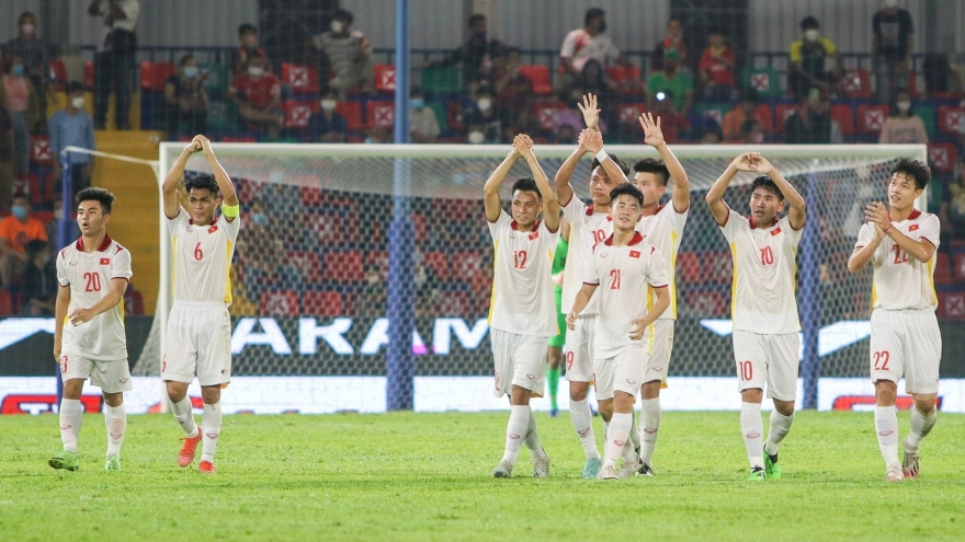 Dụng Quang Nho dành tặng bàn thắng vào lưới U23 Singapore cho bà ngoại mới qua đời