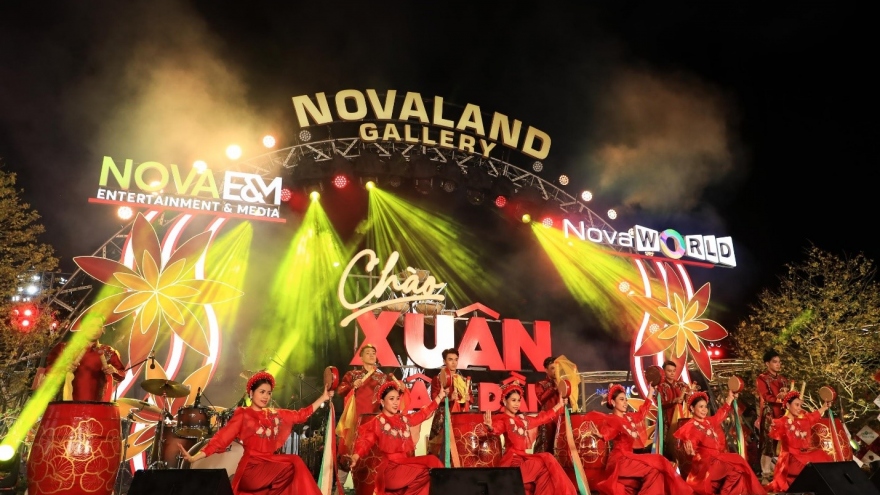 New Year Show - Ấn tượng khởi đầu cho năm mới bừng sáng tại Novaland Gallery