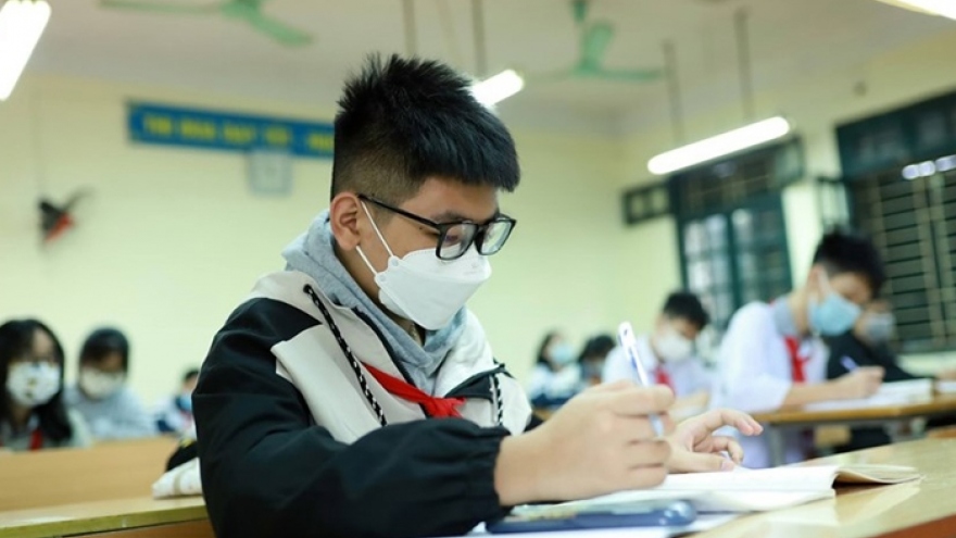 Hanoi delays face-to-face learning for first to sixth graders