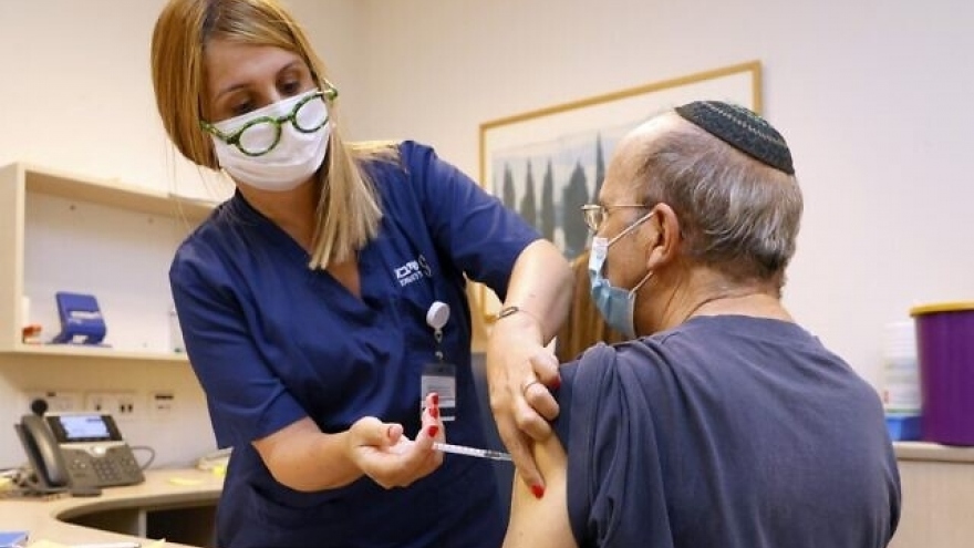 Israel tham gia thử nghiệm vaccine ngừa Omicron của Pfizer