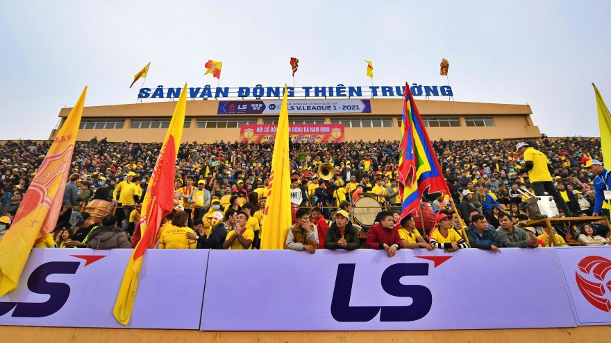 Nam Định tri ân CĐV ở trận đấu quyết định ngôi vô địch V-League 2023/2024